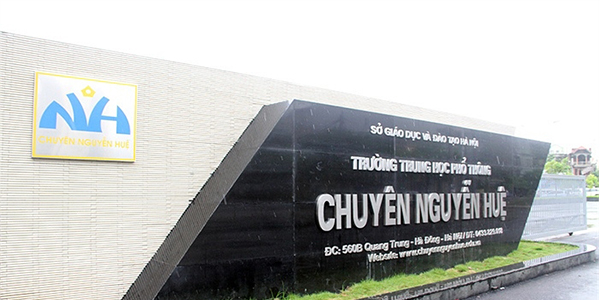 THPT Chuyên Nguyễn Huệ